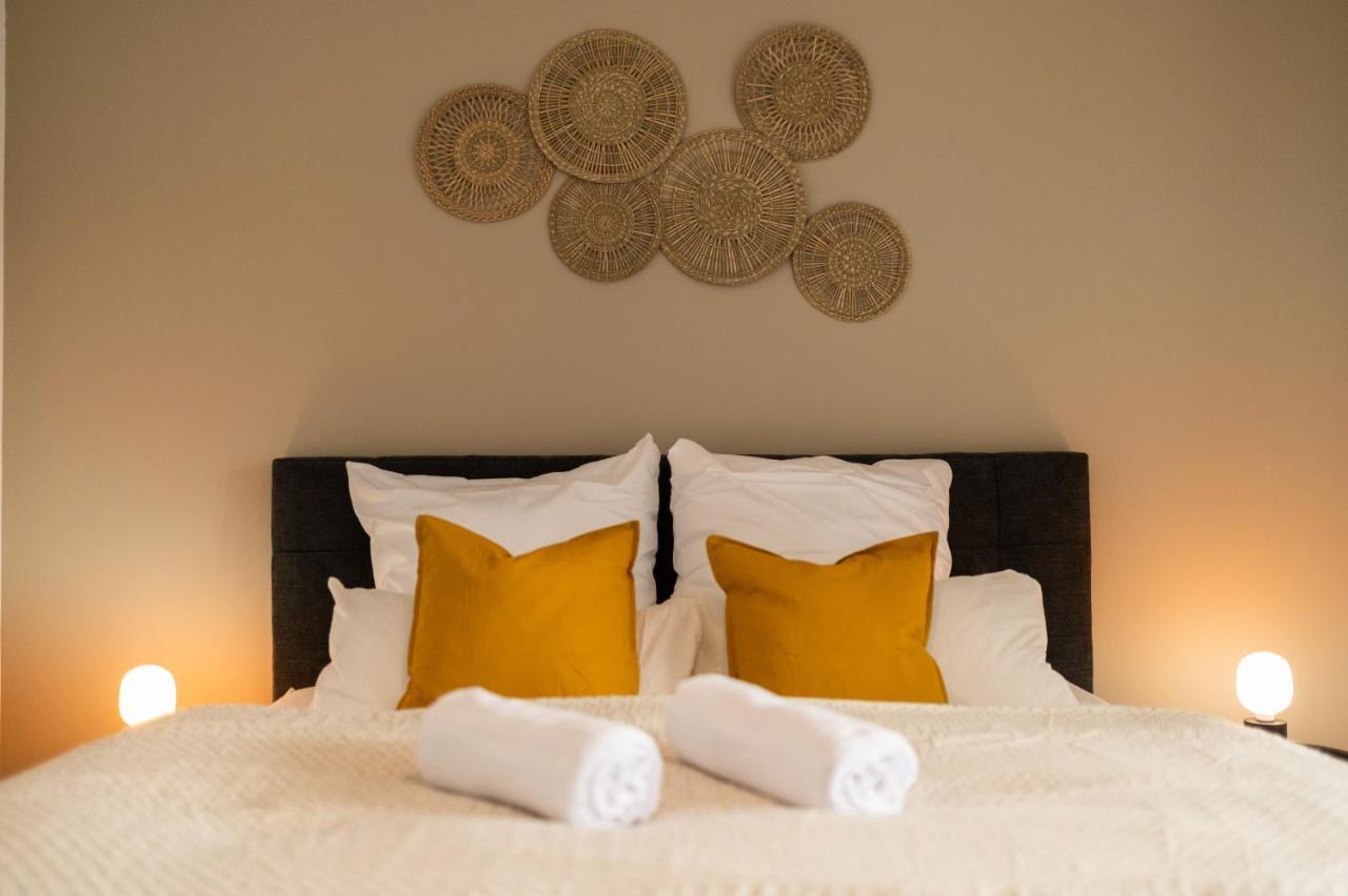Dwellstay - Modernes Apartment I 55Qm I 2 Zimmer I Kueche I Bad I Terrasse I Tv I Wlan บัดแฮร์สเฟลด์ ภายนอก รูปภาพ
